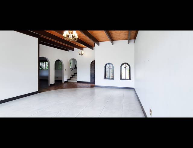 3 BEDROOM FREEHOLD TO LET IN CARLSWALD